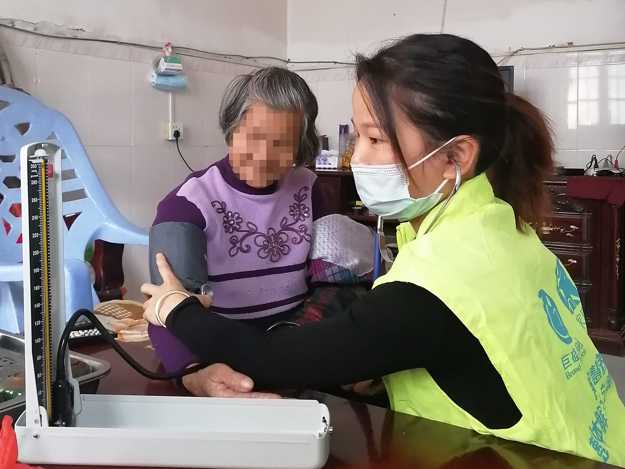 北京：养老服务要开“时间银行” 